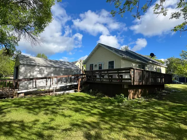 Fosston, MN 56542,511 4th ST NE