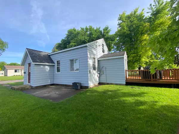 Benson, MN 56215,905 15th ST S