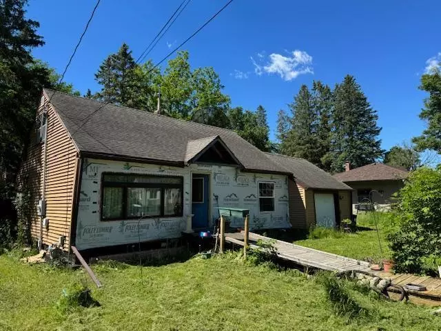 Mora, MN 55051,513 3rd ST