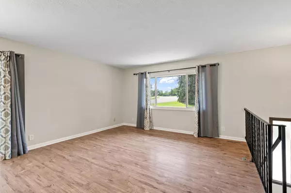 Bloomington, MN 55438,10711 Zinran CIR S