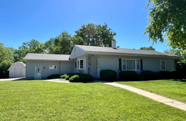 201 Mcarthur DR,  Albert Lea,  MN 56007