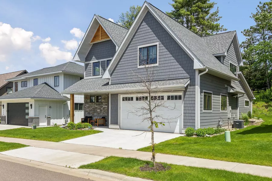 672 Inspiration PL, Bayport, MN 55003