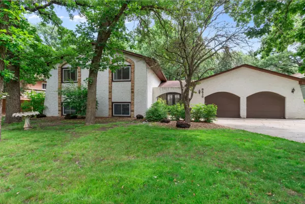 Mounds View, MN 55112,8415 Knollwood DR