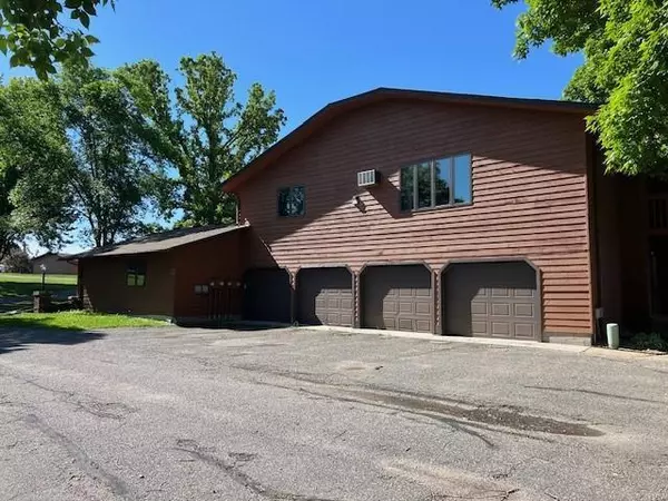 Sauk Rapids, MN 56379,1330 13th Street CIR