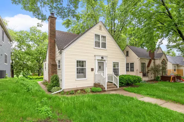 4020 Ewing AVE S,  Minneapolis,  MN 55410