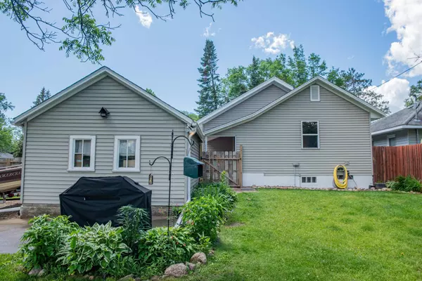 Mora, MN 55051,536 Grove ST S