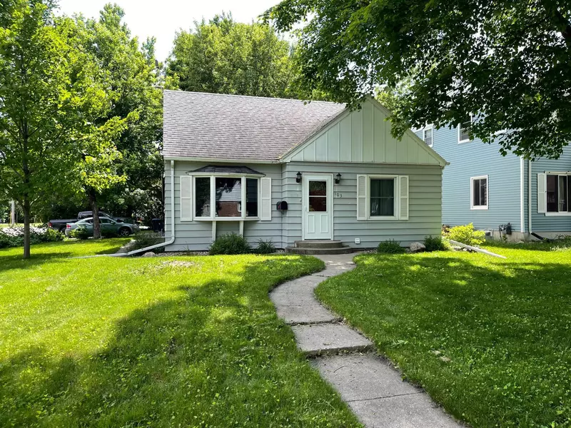 103 Thayer AVE, Mankato, MN 56001