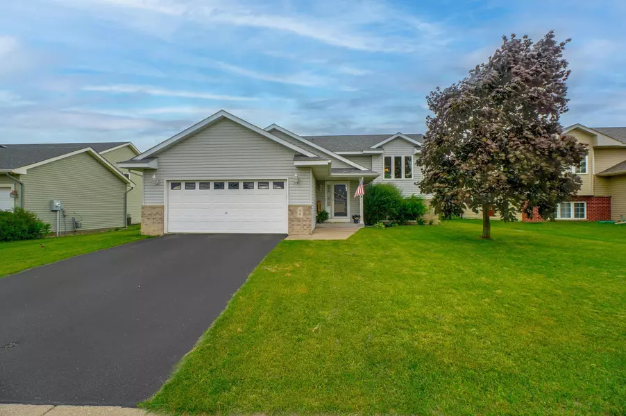 46 Nicholas WAY, Hudson, WI 54016