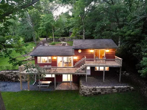 1622 Reidner LN, Balsam Lake, WI 54824