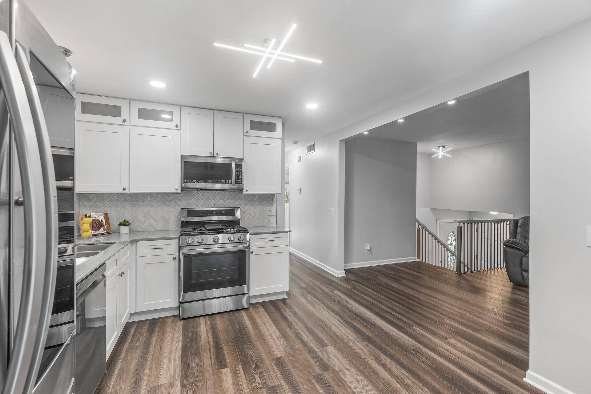 Savage, MN 55378,4590 W 131st ST