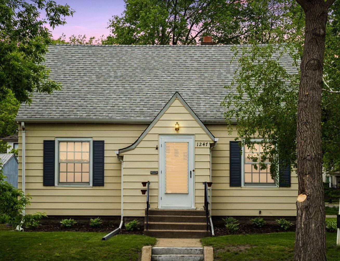 1247 Raymond AVE, Saint Paul, MN 55108