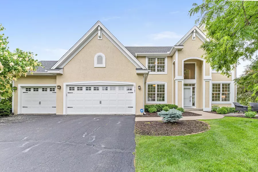 19187 Poplar CIR, Eden Prairie, MN 55347