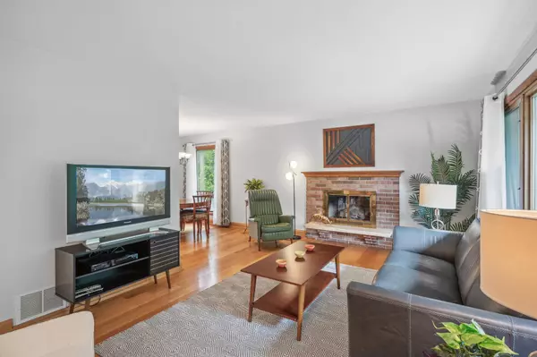 New Brighton, MN 55112,1588 21st AVE NW