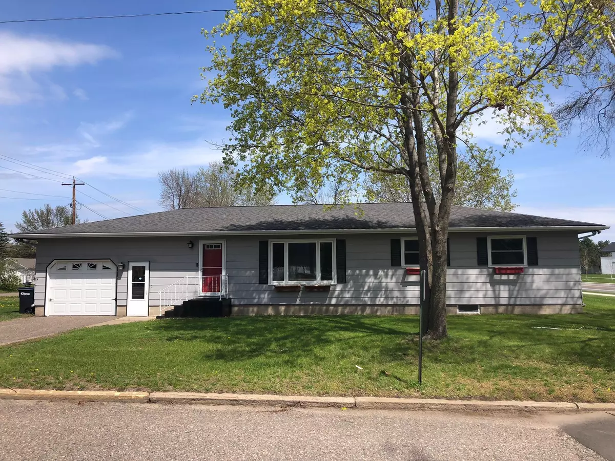 Little Falls, MN 56345,309 8th AVE SE