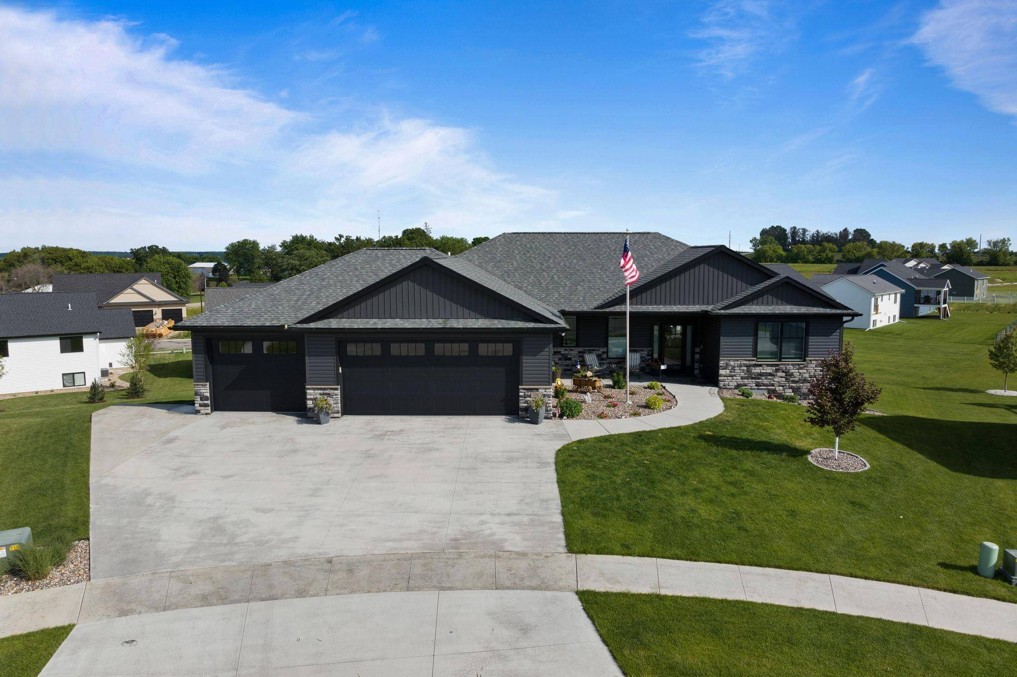 Byron, MN 55920,586 Haar LN NE