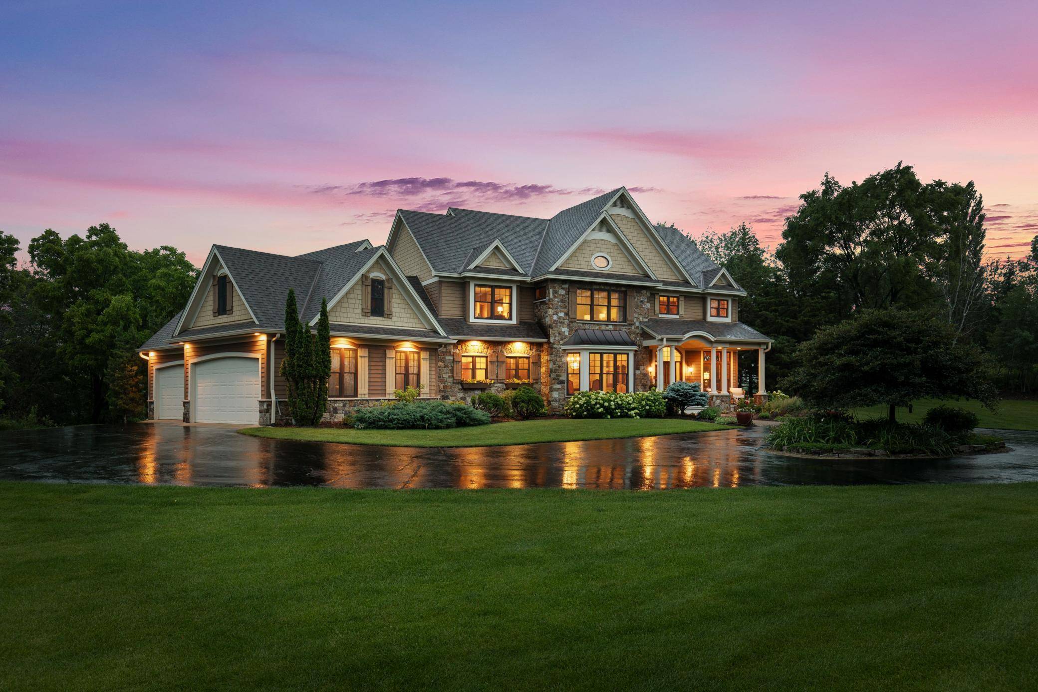 1520 W Farm RD, Chanhassen, MN 55318
