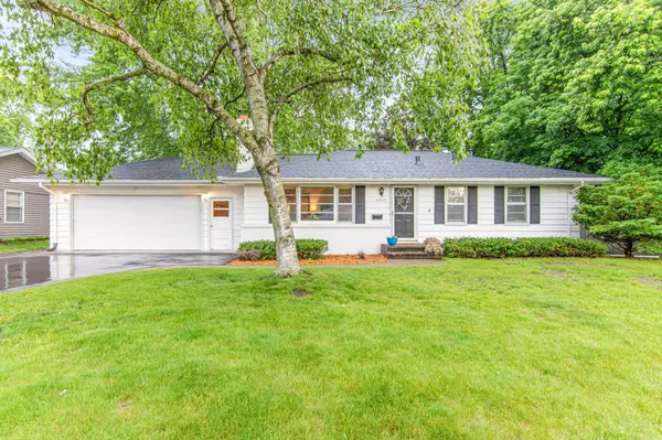 8655 Poplar Bridge Curve, Bloomington, MN 55437