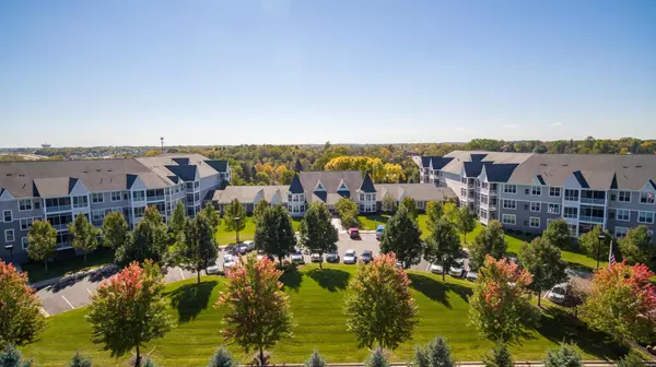 100 Clydesdale TRL #307, Medina, MN 55340