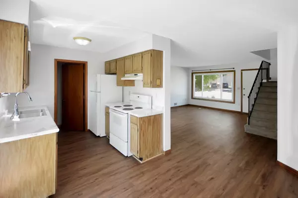 Oakdale, MN 55128,3593 Gershwin PL N