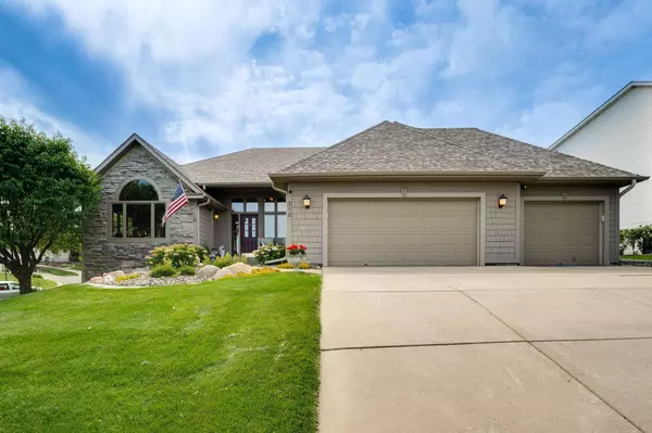 310 Crestview DR,  Hastings,  MN 55033