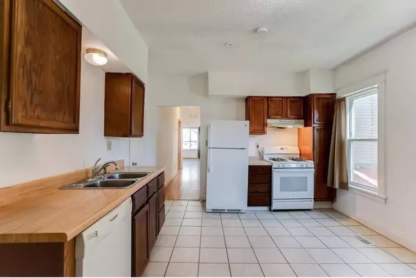 Saint Paul, MN 55106,734 Sims AVE