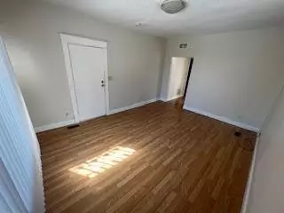 Saint Paul, MN 55106,734 Sims AVE