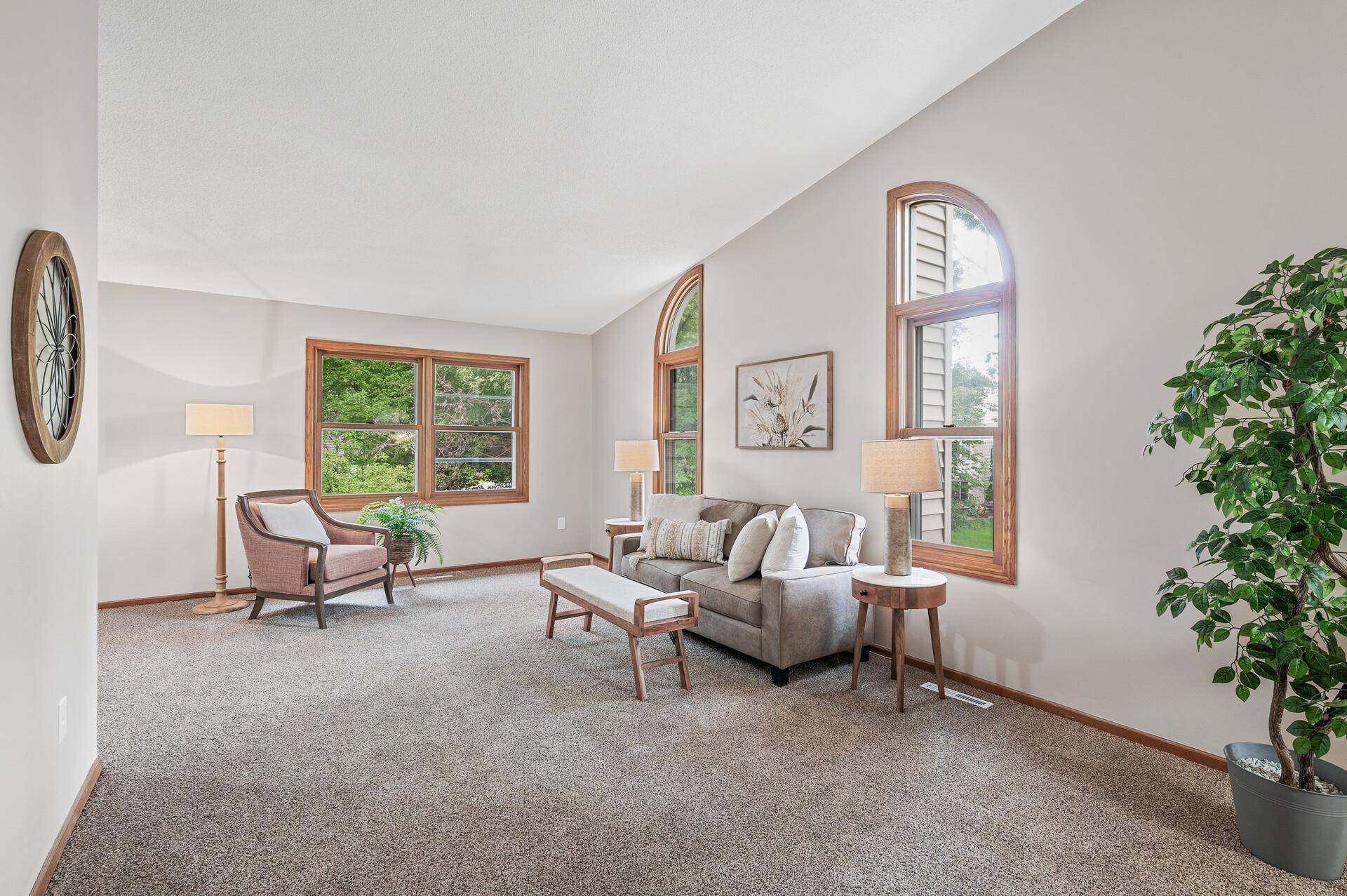 Eagan, MN 55122,4244 Boulder Ridge PT