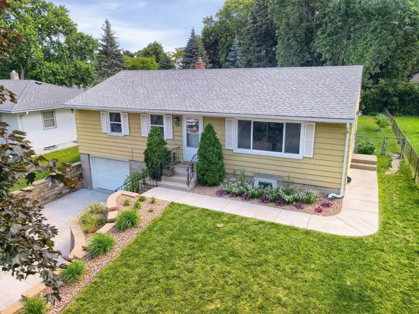 South Saint Paul, MN 55075,531 13th AVE S