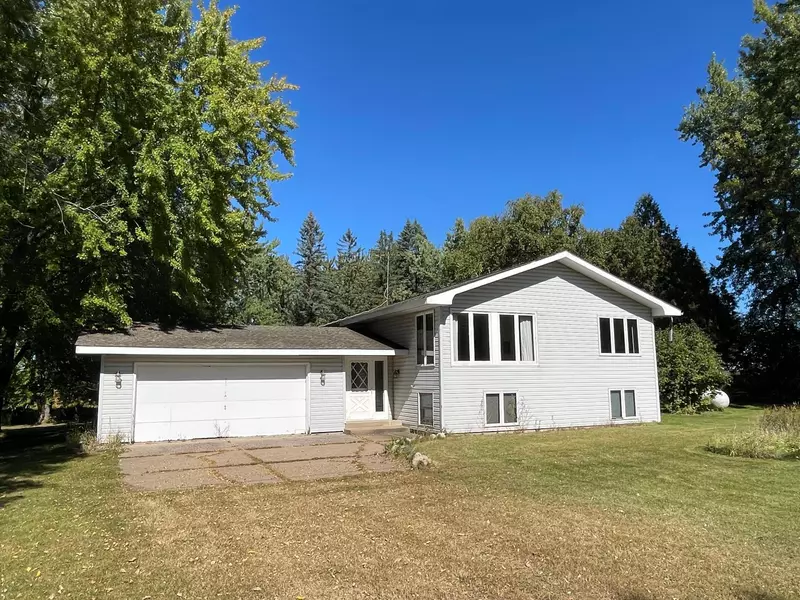 801 401st AVE NW, Stanchfield, MN 55080