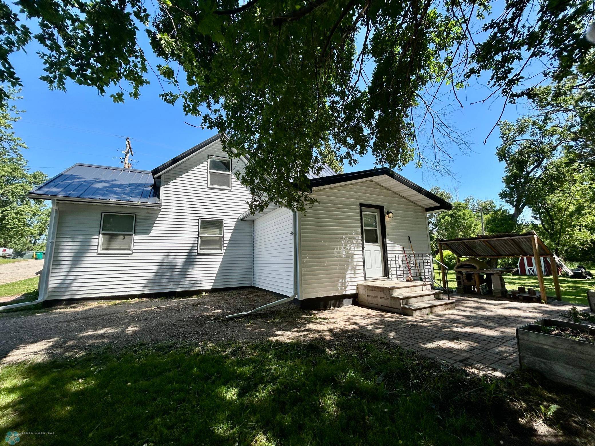 Hunter, ND 58048,104 1st ST E