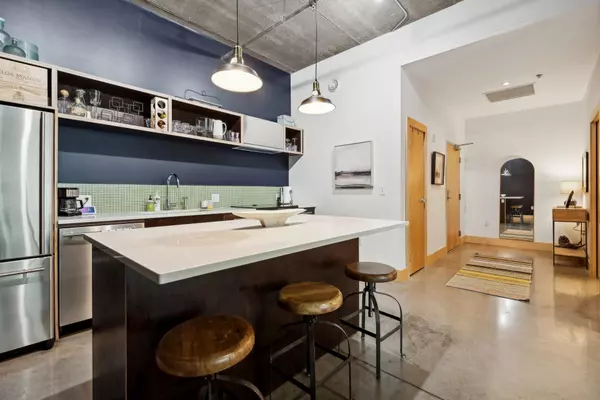 345 6th AVE N #101, Minneapolis, MN 55401