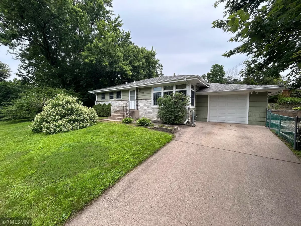 Golden Valley, MN 55422,1500 Constance DR W