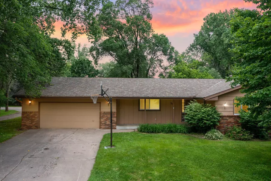 367 4th AVE NW, Forest Lake, MN 55025