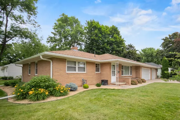 Owatonna, MN 55060,506 11th ST SE