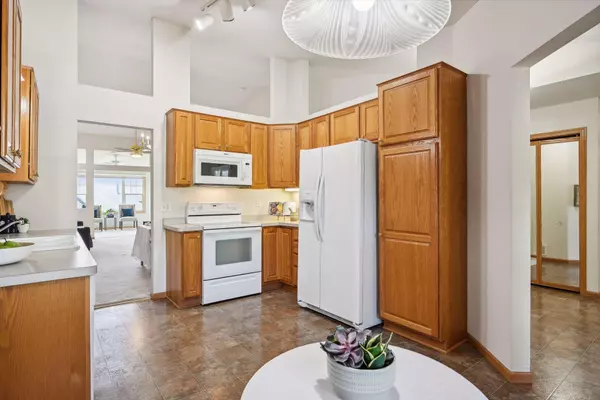 16185 70th PL N Maple Grove, MN 55311