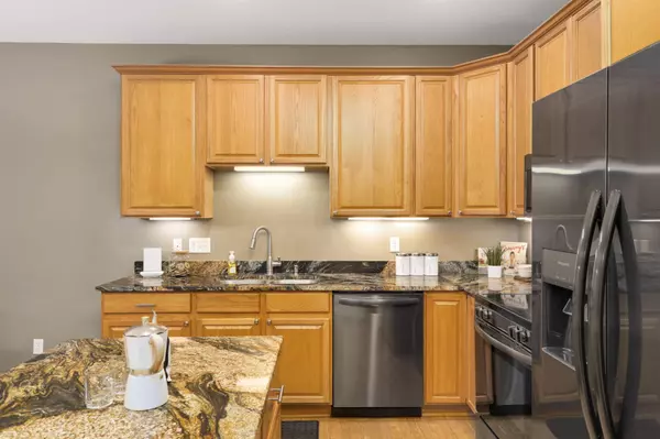 Monticello, MN 55362,9218 Mount Curve BLVD