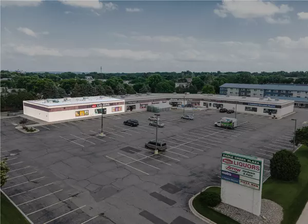 471 Marschall RD, Shakopee, MN 55379