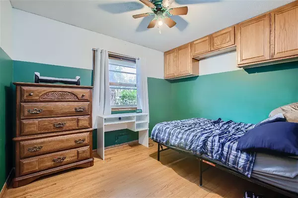 Crystal, MN 55428,6812 45th PL N