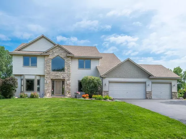 12154 Jasper LN, Eden Prairie, MN 55347