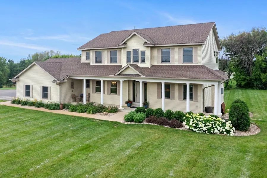 18820 Redwing TRL, Sand Creek Twp, MN 55352