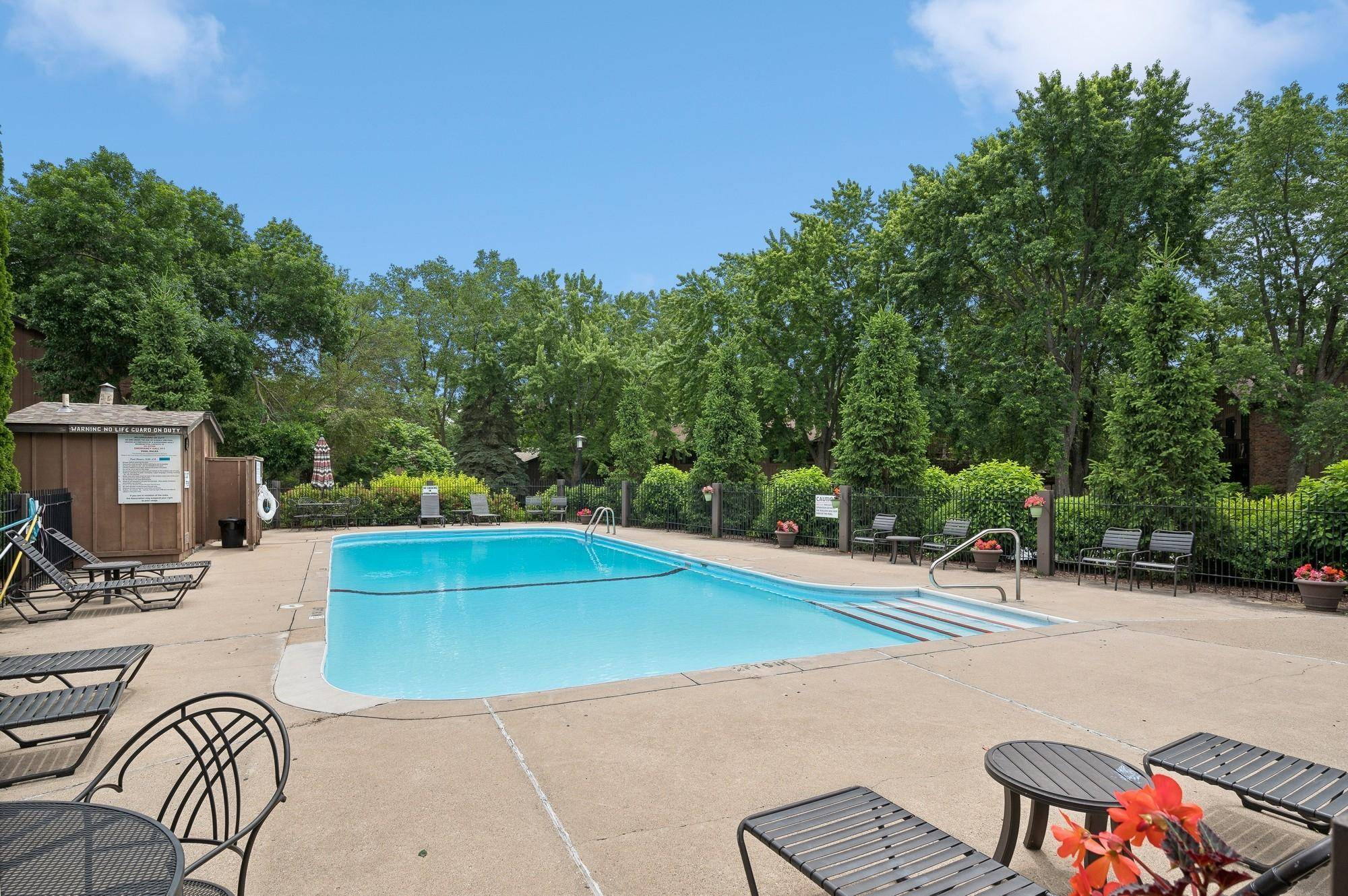 White Bear Lake, MN 55110,2666 Sumac RDG