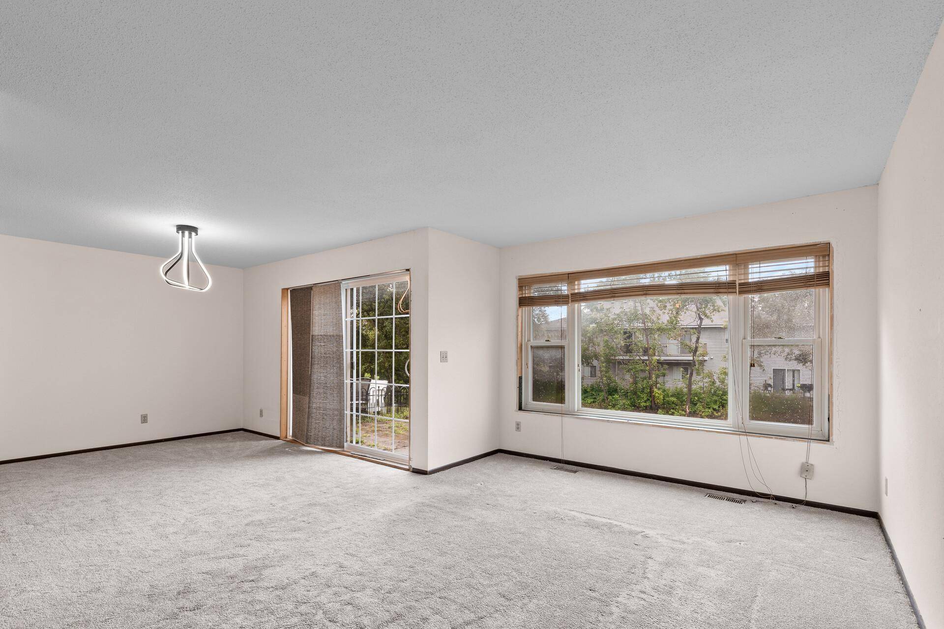 Inver Grove Heights, MN 55076,5912 Cahill AVE