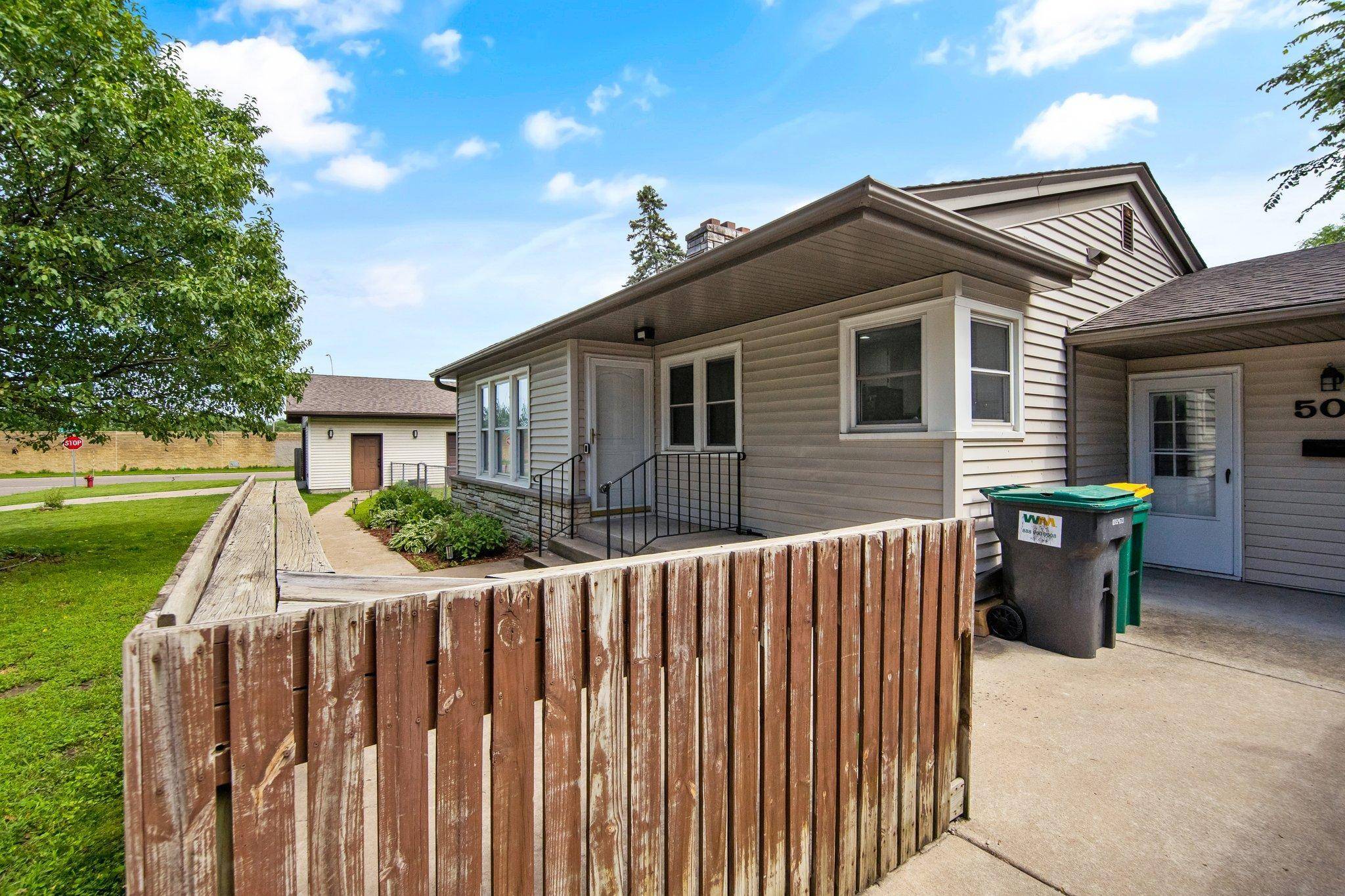 Brooklyn Center, MN 55430,505 61st AVE N