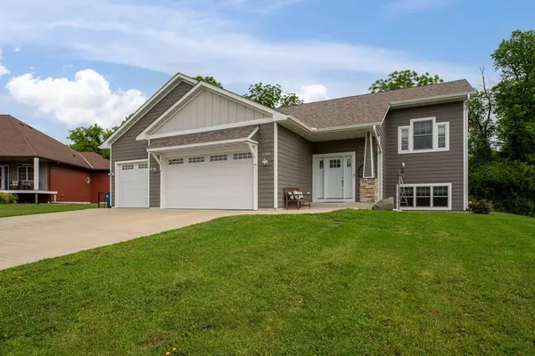 Faribault, MN 55021,1506 Bethel CT