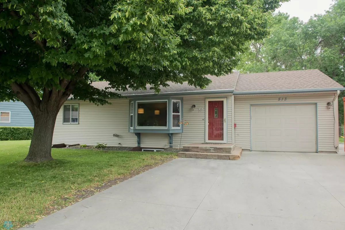 Fargo, ND 58078,513 8th AVE W