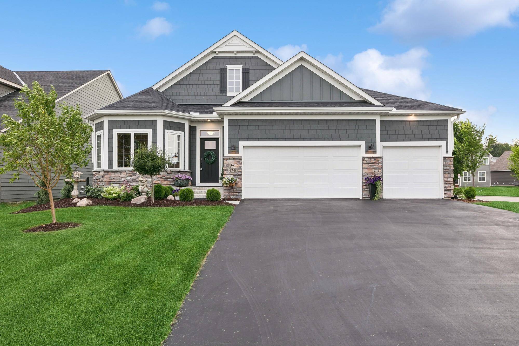 4240 Woodland Cove Pkwy, Minnetrista, MN 55331