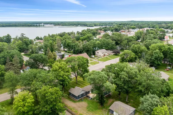 885 Isle ST W, Isle, MN 56342