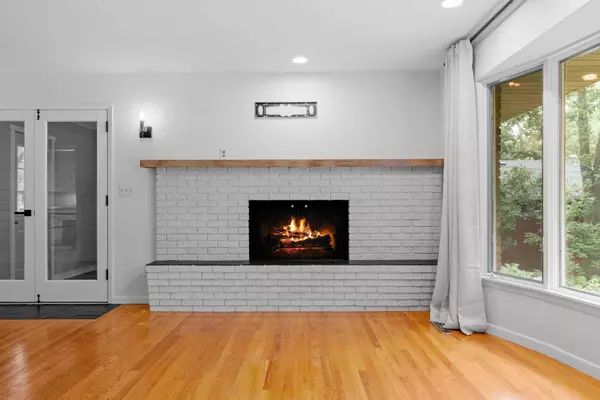 White Bear Twp, MN 55110,2633 County Road F E E