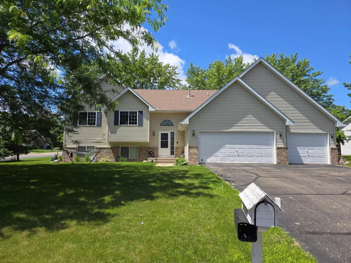 Buffalo, MN 55313,1201 Hemlock CIR