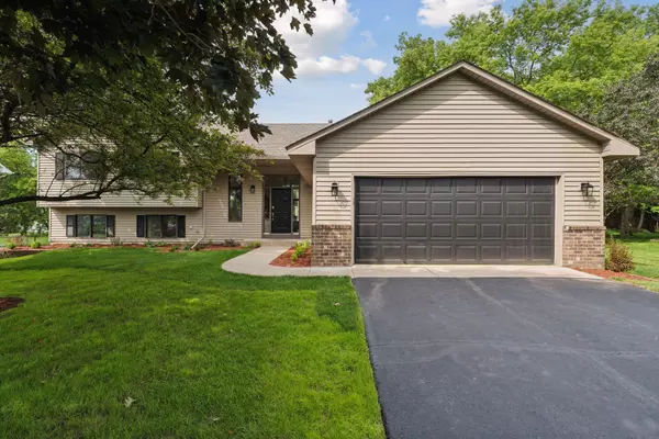 Prior Lake, MN 55372,17336 Horizon TRL SE